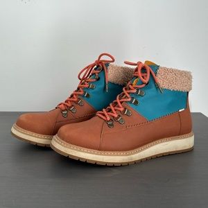 TOMS Mesa Waterproof Lace-up Boots - size 8